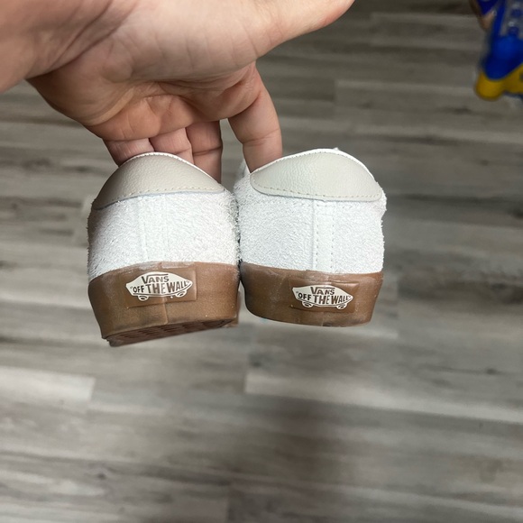 Vans - Picture 4 of 7